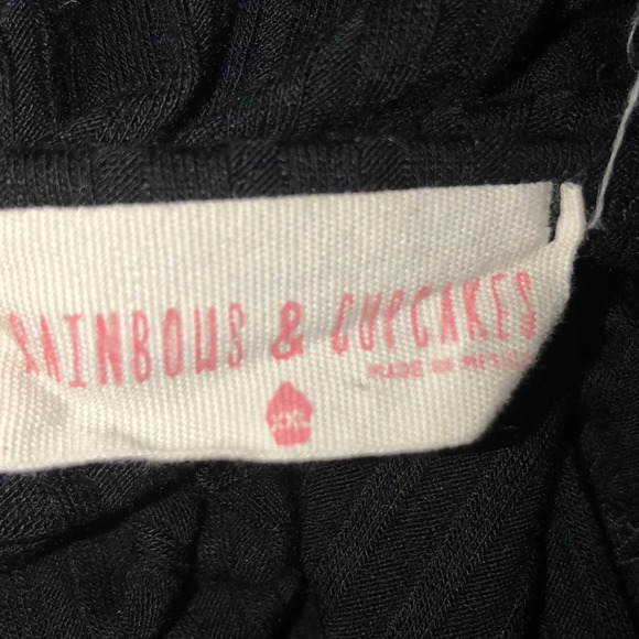 Rainbows & Cupcakes size XXL black caged top - Picture 3 of 3